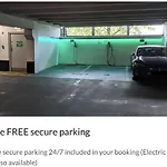 Dock Apt&free Secure Parking!