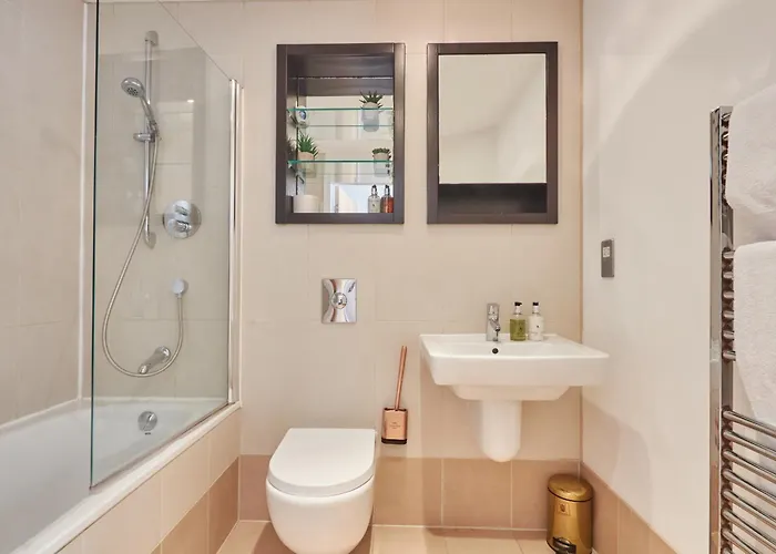 Dock Apt&free Secure Parking!